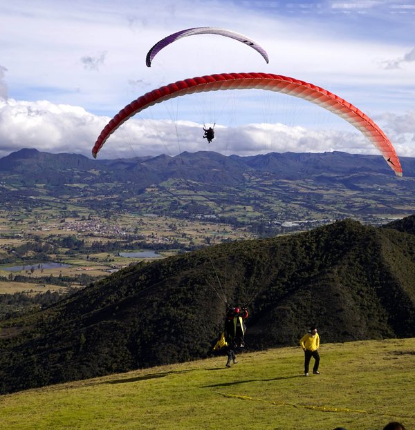 Baptême de parapente à Annecy : la sécurité avant tout !